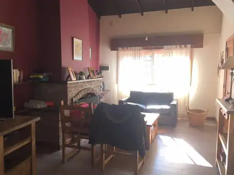 Casa en Jorge Bell y 471 City Bell - Alberto Dacal Propiedades