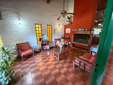 Casa en Venta con 1 cochera