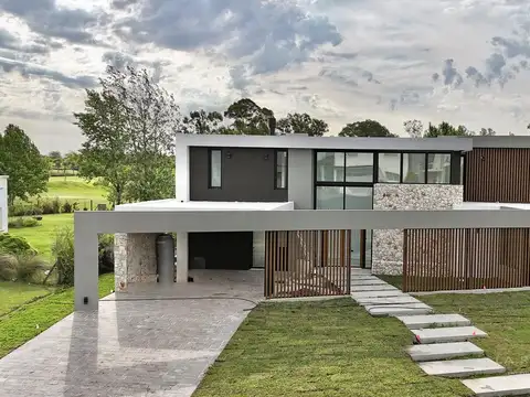 Casa de 5 Ambientes en Venta en La Reserva Cardales