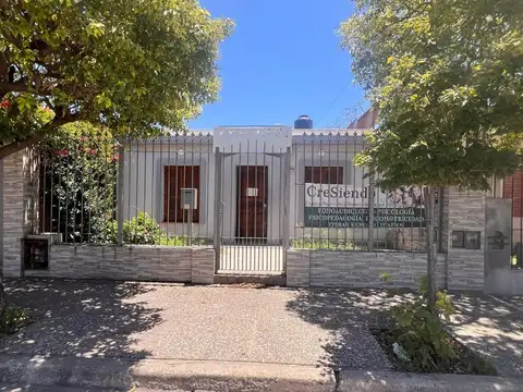 VENTA CASA 3 DORM MAS DOS DTOS CON ENTRADA INDEP.