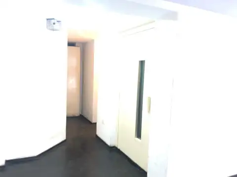 Oficina 2 ambientes con 1 baño