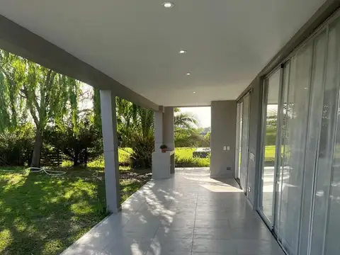 Casa en Venta en San Sebastian, USD 224.000