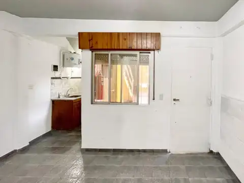 Av. Santa Maria 4049 , Piso PB