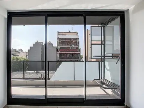 Alberdi Juan Bautista Av. al 2400