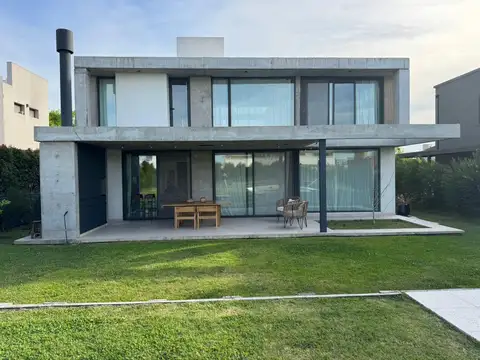 Casa moderna 3 habitaciones y escritorio en ALQUILER FIESTAS Y ENERO