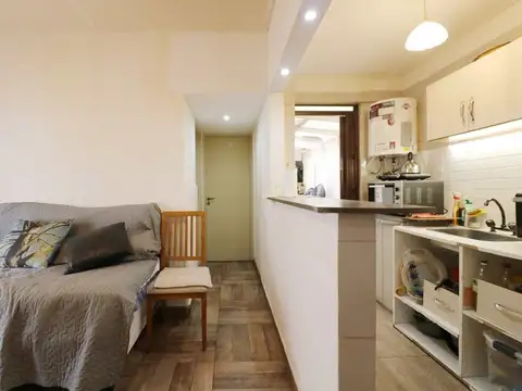 Depto Tipo Casa 2 ambientes con 1 baño