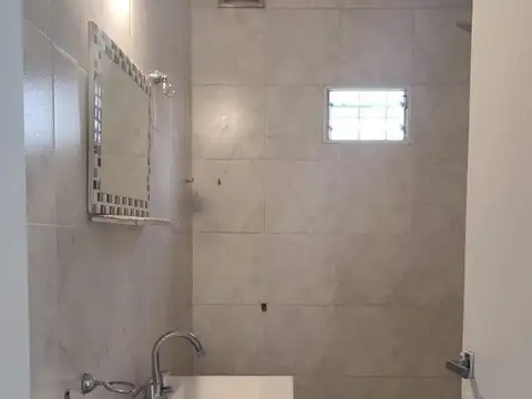 Casa en Venta en Villa De Mayo, USD 100.000