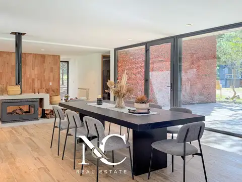 Casa en Venta en Costa Esmeralda, USD 460.000