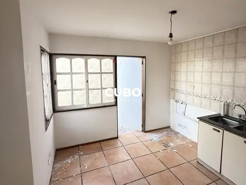Departamento 10 ambientes con 1 baño