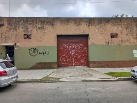 GALPON CON ENTREPISO (ACEPTA DPTO COMO PARTE DE PAGO)