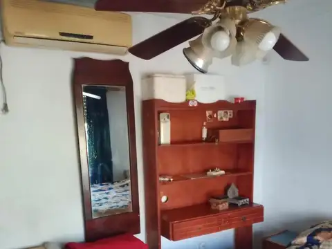 Casa 2 ambientes con 1 baño