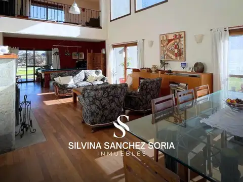 Casa 5 ambientes con 3 baños