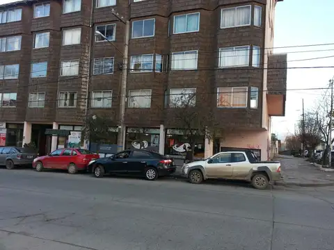 Local Comercial sobre calle Gallardo