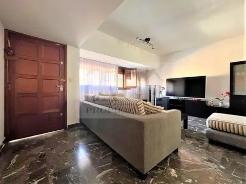 VENTA CHALET SAAVEDRA 4 AMB + DEP COCHERA JARDIN IMPECABLE