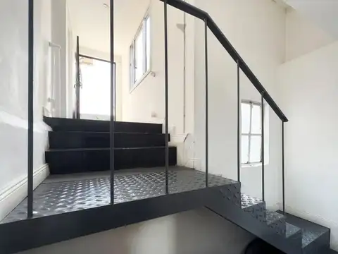 Depto Tipo Casa en Venta 40 años