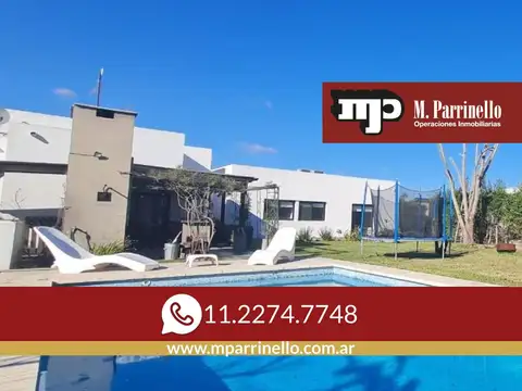 Excepcional Casa de Una Planta con Amplios Espacios y Comodidades- En Venta