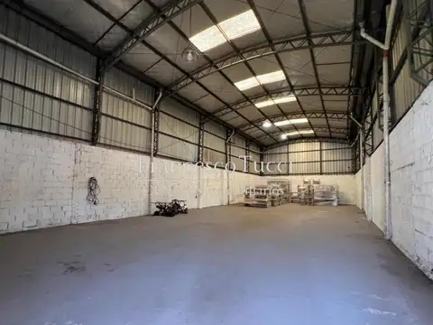 Galpon en Venta en Ituzaingo, USD 159.000