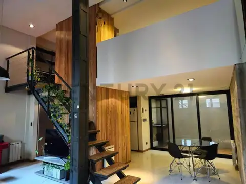 Alquiler temporal de Loft de Diseño con Patio en San Telmo