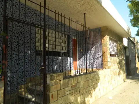 VENTA CASA y dos apartamentos a reciclar Reducto