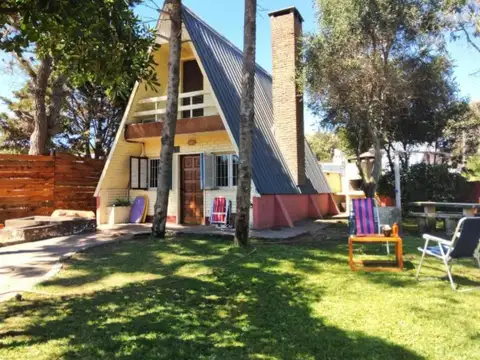 Casas en venta - 3 Dormitorios 2 Baños - Aguas Verdes