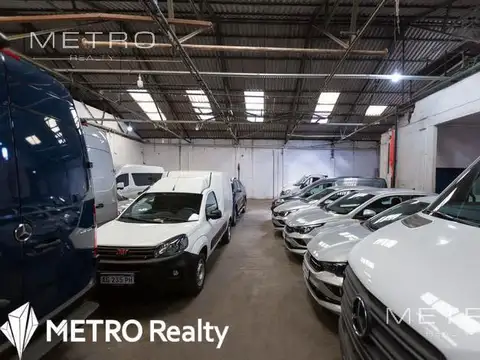 Galpon en Alquiler en Villa Lynch, USD 12.000