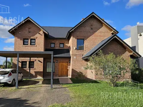 Casa en Dos plantas En Colon Entre Rios.