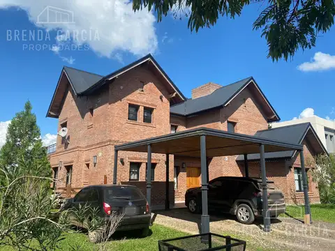 Casa en Dos plantas En Colon Entre Rios.