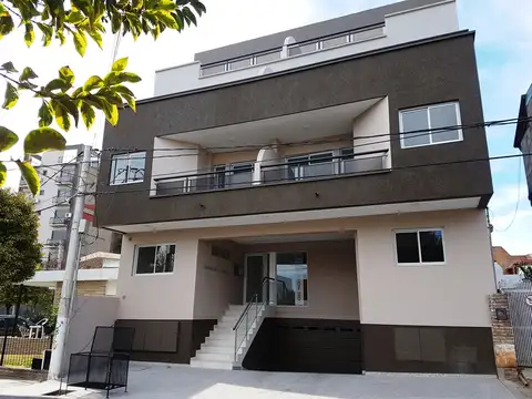Edificio Fincas del Lago 1 1000