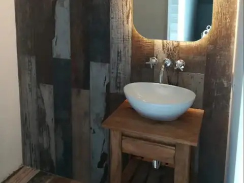 AAL ALQUILER ANUAL ESPECTACULAR CASA EN CANTON BARRIO ISLAS