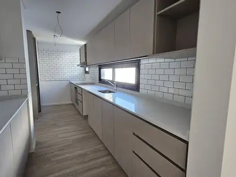 Departamento 4 ambientes con 2 baños