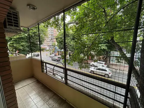 Av. Presidente Peron al 3000