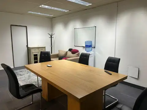 Oficina en Venta 60 años