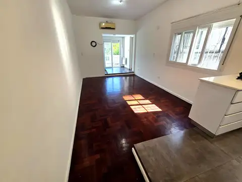 Departamento 2 ambientes con balcón aterrazado, Belgrano. E-FURIO.