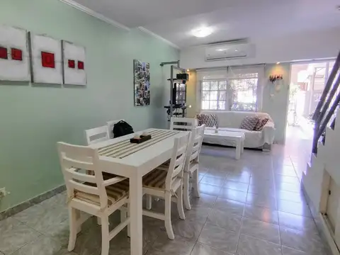 Depto Tipo Casa en Venta de 4 ambientes