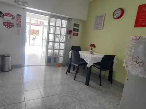 Depto Tipo Casa en Venta 56 años