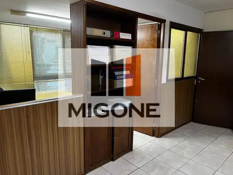 Oficina en Venta con 1 cochera