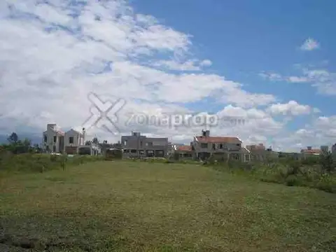 La Almudena Lote 5 Sobre Calle 9 Fte Canchas Gyt