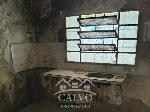 Casa en venta. Oportunidad. Mercedes, Buenos Aires.