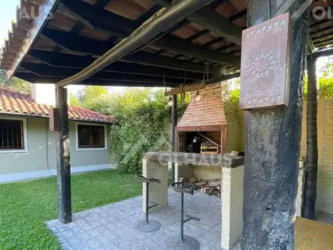 Casa en Alquiler Temporal con 1 cochera