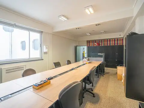 Oficina en Venta con 2 cocheras