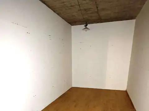 Oficina en Alquiler con 1 cochera