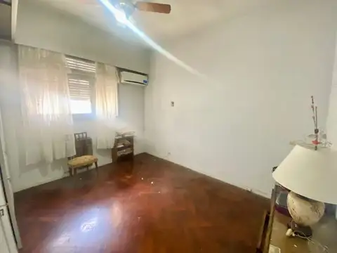 Depto Tipo Casa en Venta 50 años