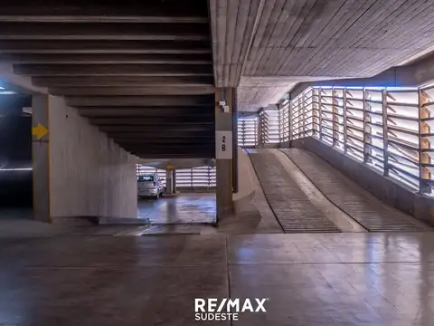 VENTA COCHERA MERCADO MUNICIPAL