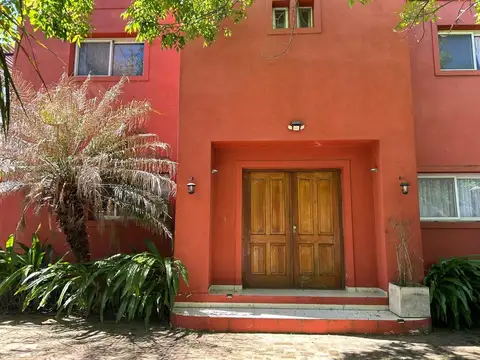 casa en venta en  barrio Los Pilares