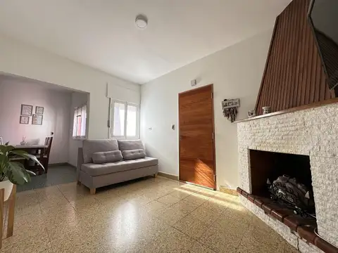 Casa en Venta con 1 cochera