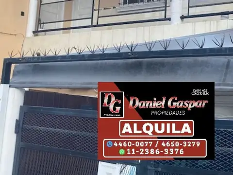 ALQUILER – DEPARTAMENTO 2 AMBIENTES C/ENTRADA DE AUTO