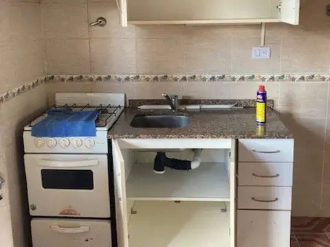 Departamento en Alquiler en Villa Luzuriaga, $ 550.000