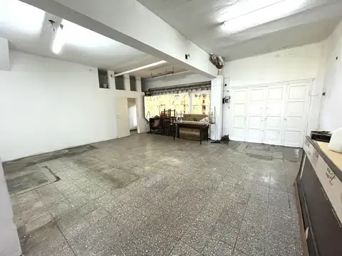 Venta Casa 2 Dormitorios Con Local Pb - Montevideo 4200