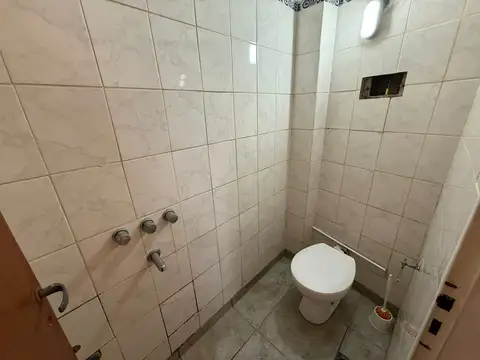 Local en Alquiler Via Púb.