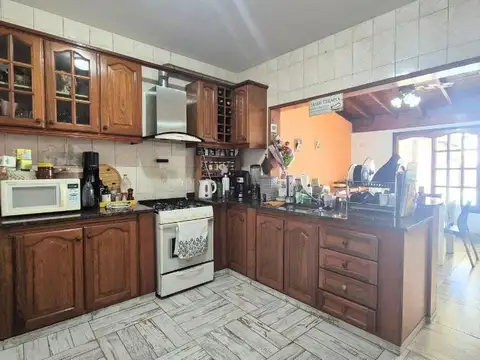 Depto Tipo Casa en Venta 40 años